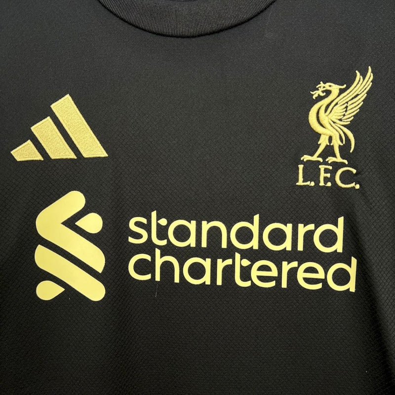 LIVERPOOL EDICIÓN ESPECIAL DORADO 25/26 HOMBRE